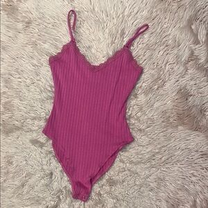 Forever 21 Pink Ribbed Bodysuit – Lace Trim – Size Small